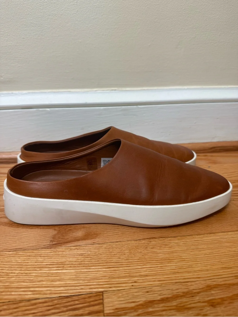 Wolf & Shepherd 9 Italian Leather Loafer Mule Memory Foam Cushion Comfy Luxury